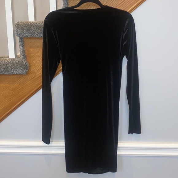 VICI Velour/Velvet Wrap Little Black Mini Dress size Medium - Picture 4 of 4
